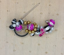 Une broche qui porte tout